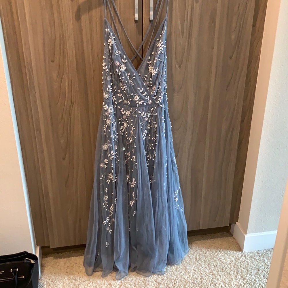 Dress - Picture 1 of 3